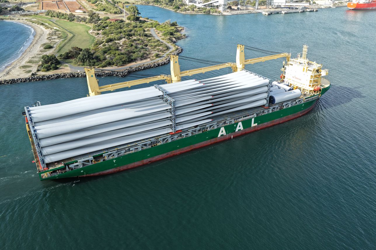 AAL Shipping Delivers Wind Turbine Components to Australia