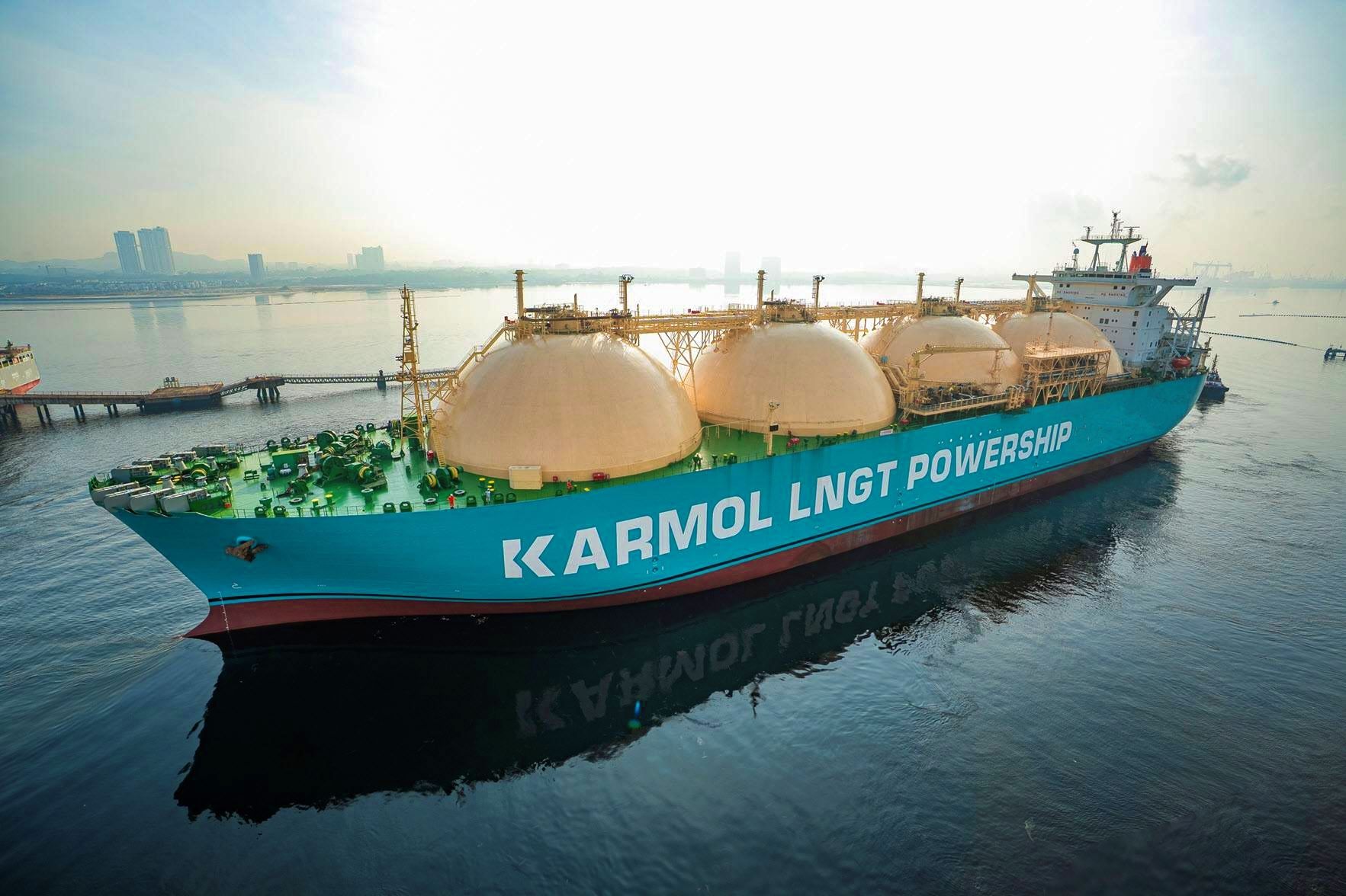 Kinetics Begins Construction of High-Capacity FSRU in Singapore