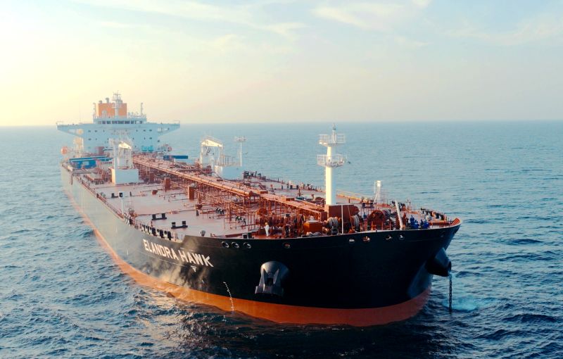 CSSC Dalian Delivers LR2 Tanker Elandra Hawk to Vitol