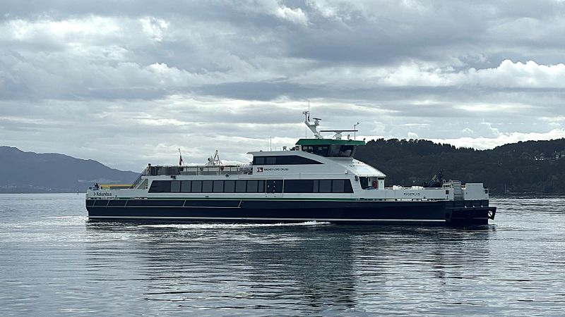 Oma Delivers Electric Combi-Catamaran to Rødne