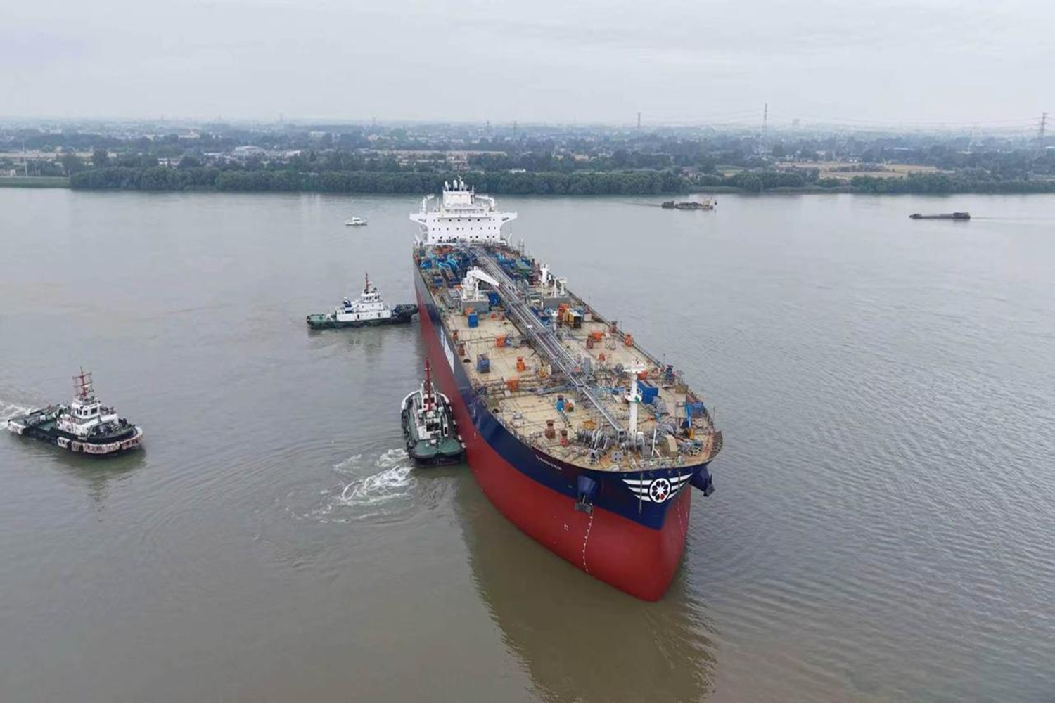 Aegean Shipping Expands Tanker Orderbook, Sells Two Vessels