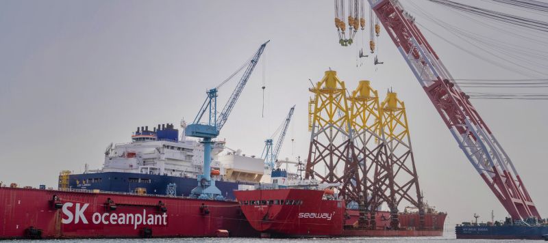 Sea Pioneer Clients Order Six Crude Tankers in South Korea
