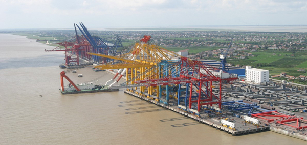 Shanghai Zhenhua Heavy Industry (ZPMC) -Changxing - SHIPYARD