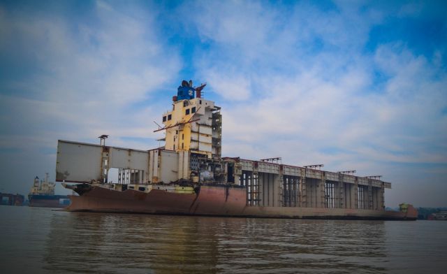 CHITTAGONG SHIP BREAKING BANGLADESH