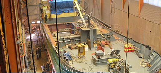 SCHEEPSWERF KOOIMAN VAN OS - SHIPYARD