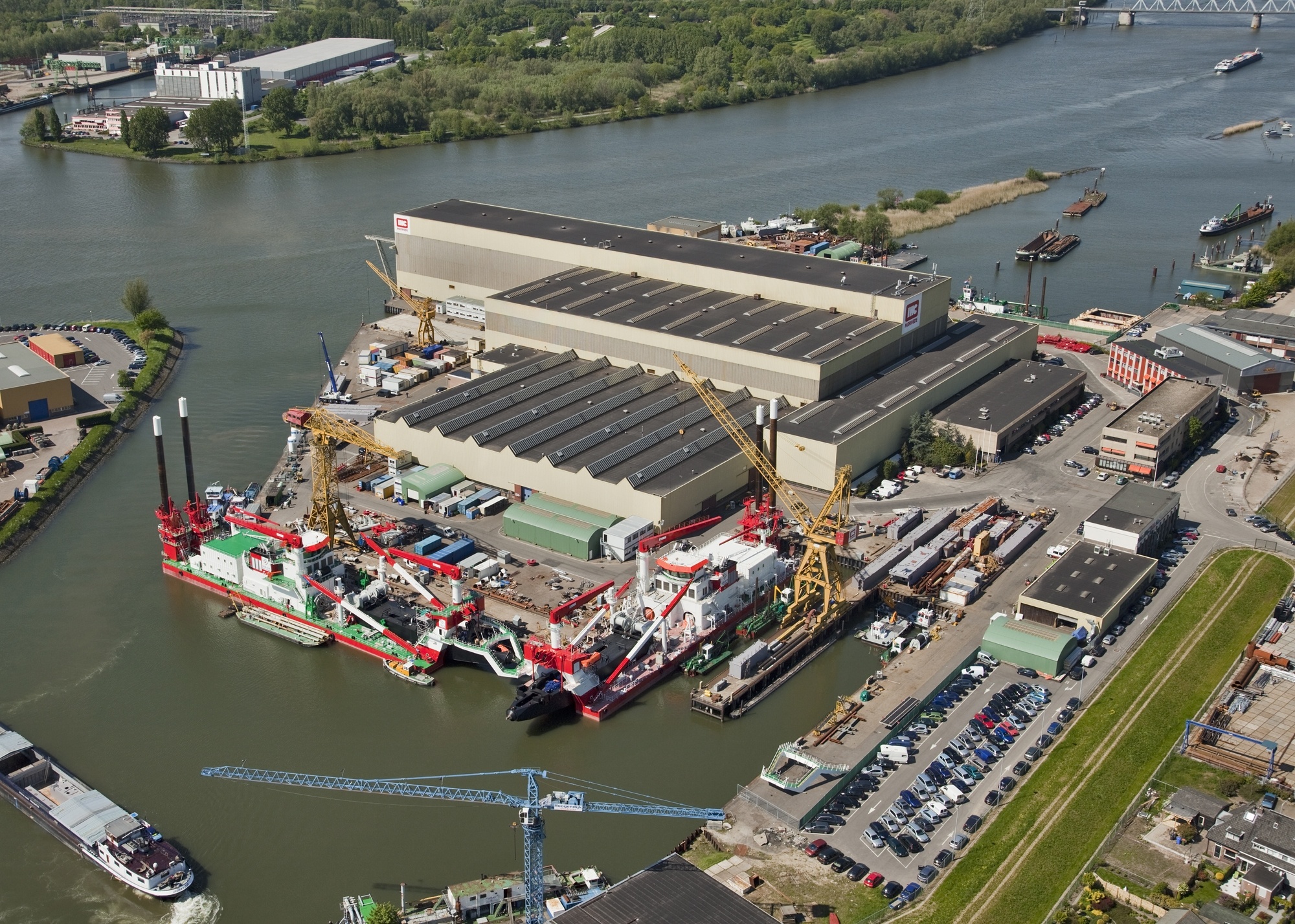IHC MERWEDE BV